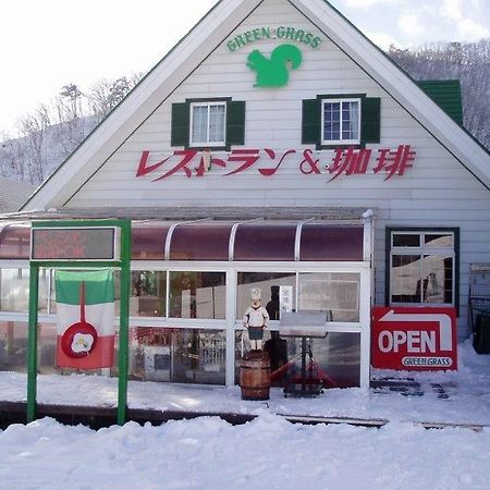 Pension & Restaurant Green Grass Hakuba Extérieur photo